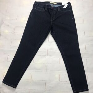 NWT: GAP 1969 Womens Stretch Jeans size 33